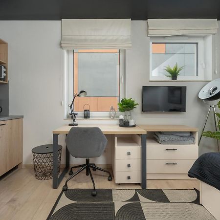 Trendy Studios With Home Office Near Wroclaw Main Station By Noclegi Renters ภายนอก รูปภาพ
